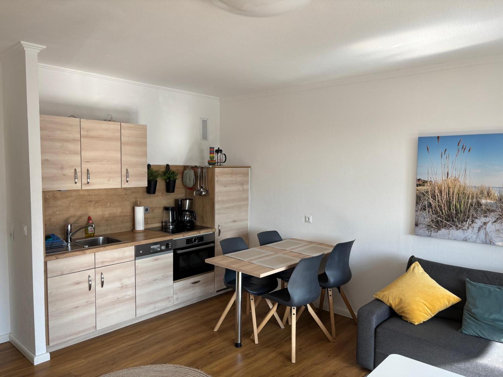 Ferienwohnung Fuer 4 Gaeste In 그로미츠 외부 사진